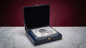 Classic Peacock Box